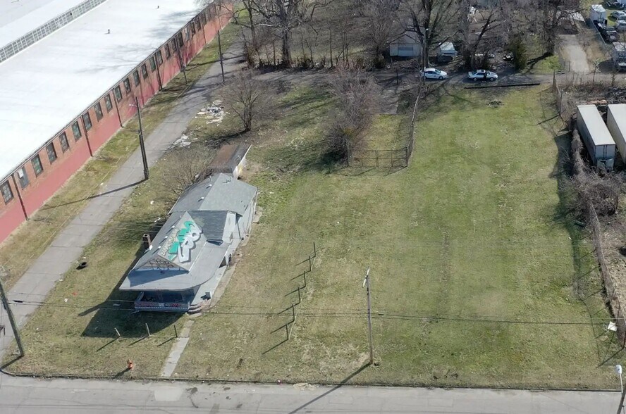 More Photos Of 1419 10th st, Louisville Land For Lease