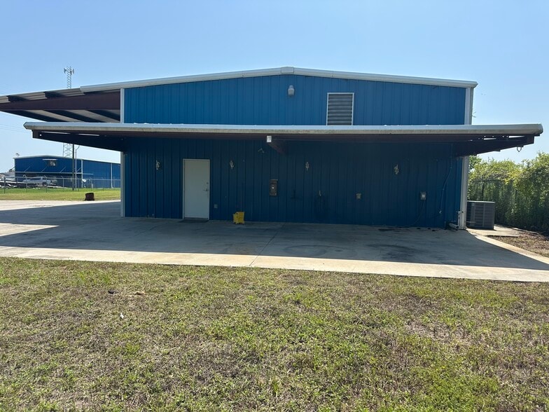 More Photos Of 12630 US-59, Splendora Industrial For Lease
