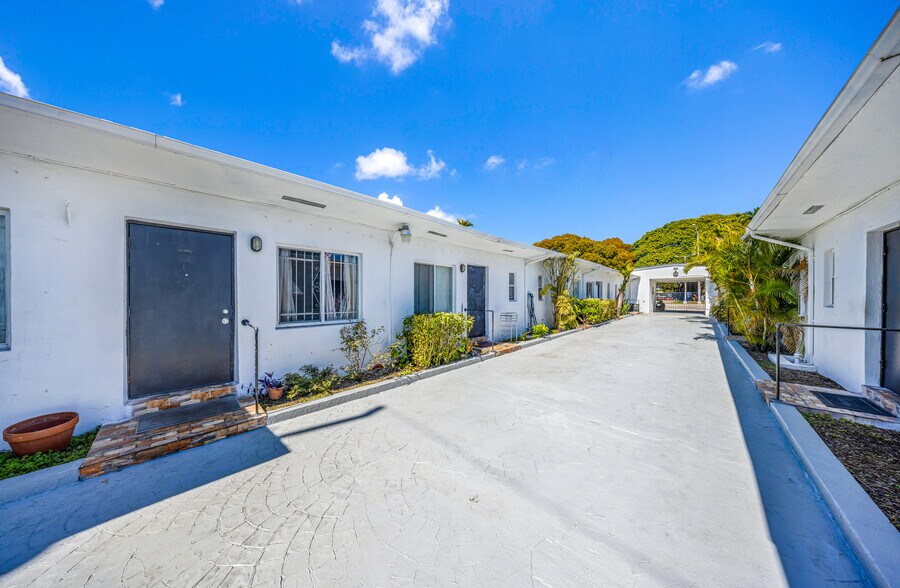 More Photos Of 2900 W Flagler St, Miami Apartments For Sale