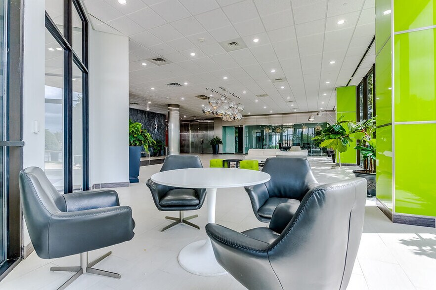 More Photos Of 2350 Valley View Ln, Dallas Loft Creative Space For Lease