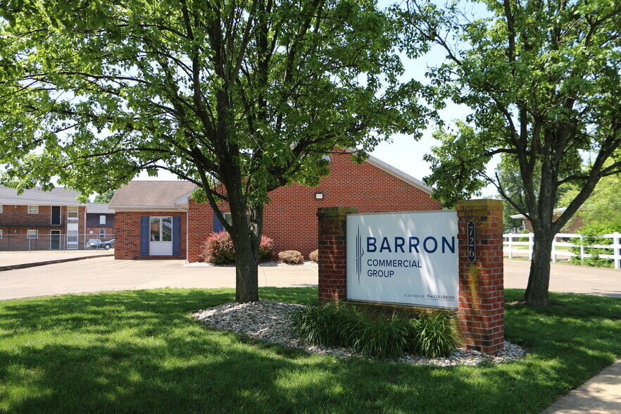 More Photos Of 726 Harvard Dr, Owensboro Office For Sale