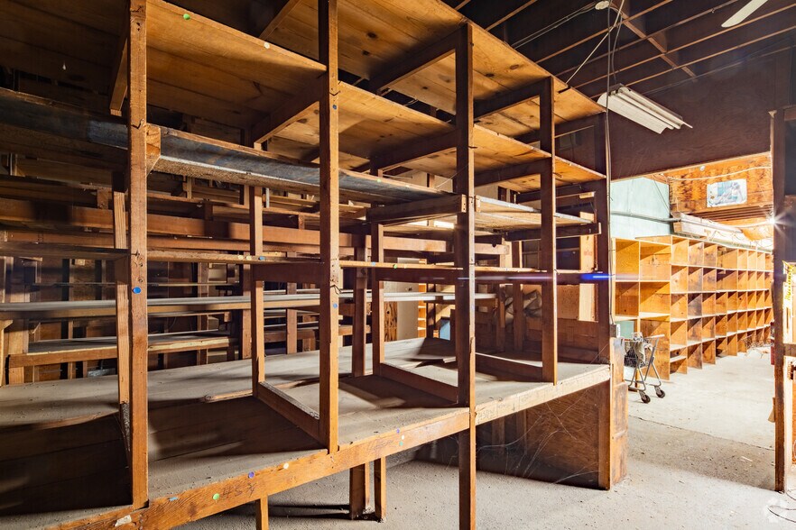 More Photos Of 923 S Prairie Ave, Inglewood Warehouse For Lease