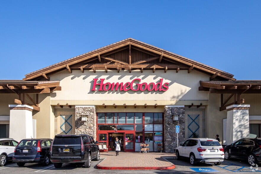 More Photos Of 23602-23624 El Toro Rd, Lake Forest General Retail For Lease