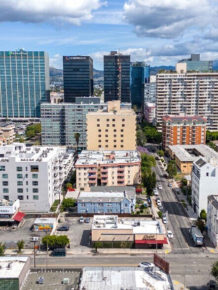 More Photos Of 3361 W 8th St, Los Angeles Restaurant For Sale