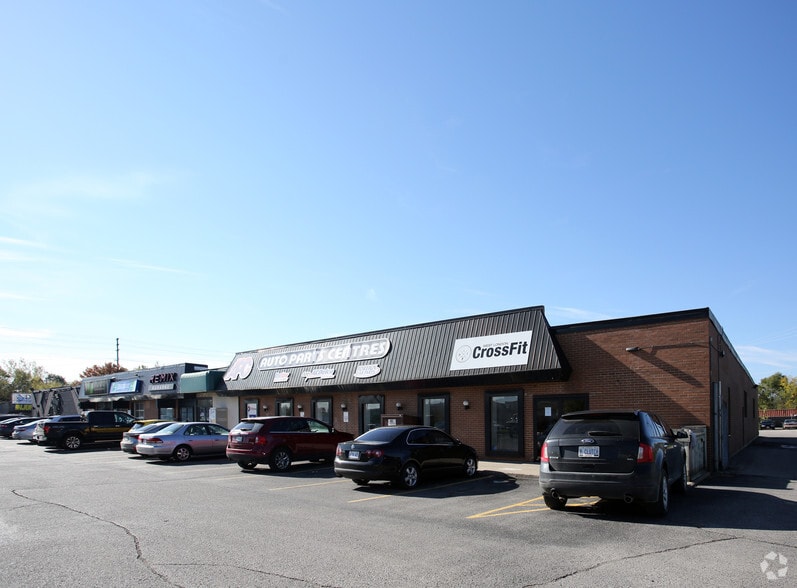 More Photos Of 689 Oxford St W, London Storefront For Lease