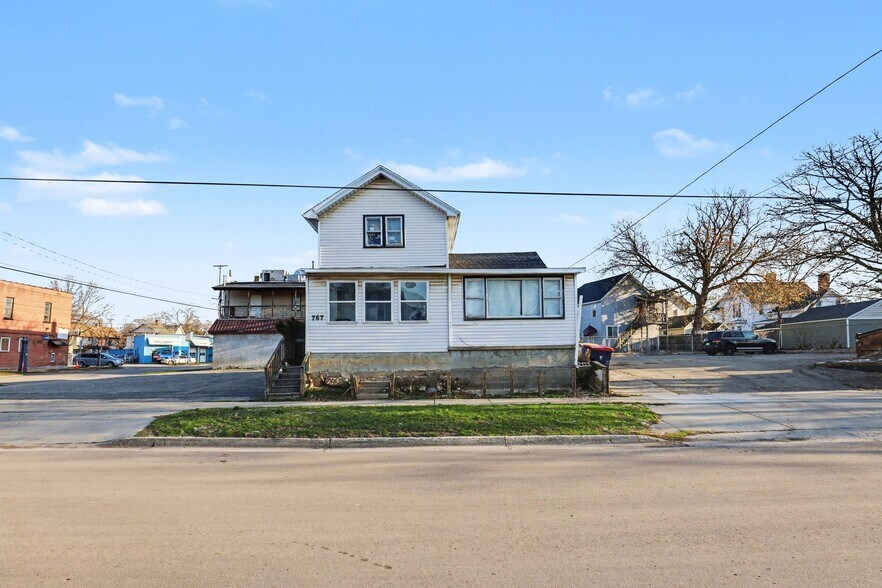 More Photos Of 760 Butterworth St SW, Grand Rapids Restaurant For Sale