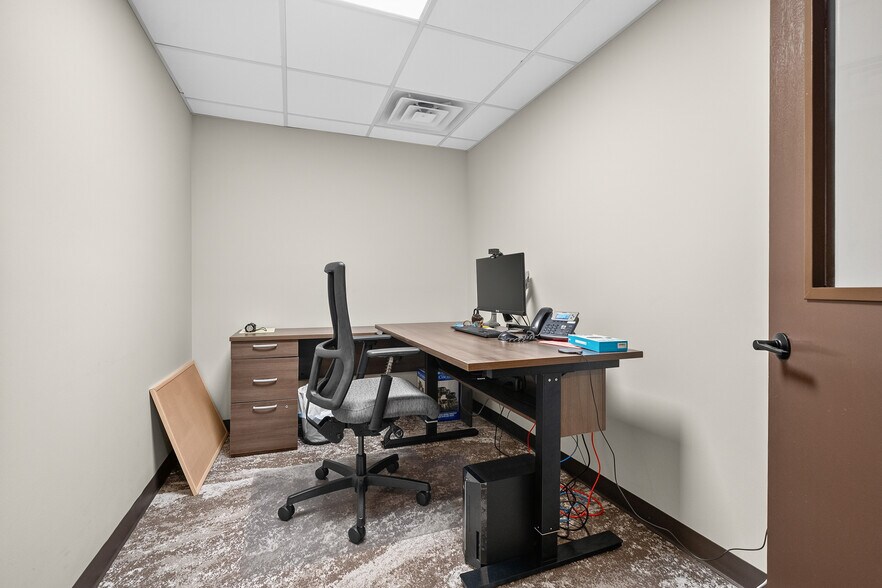 More Photos Of 1516 Trimble Ave, Kalamazoo Office For Sale