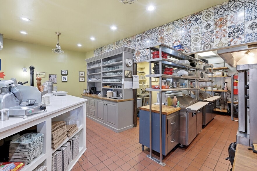 More Photos Of 424 N Main St, Souderton Restaurant For Sale