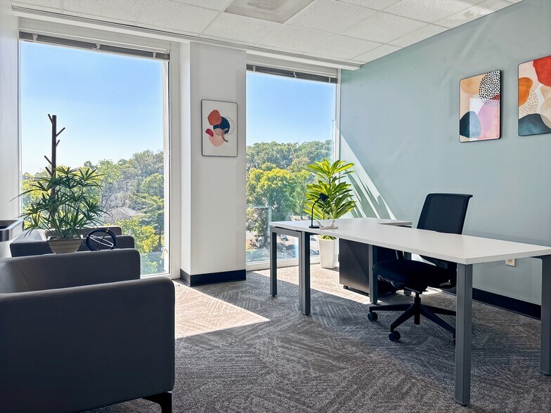 More Photos Of 3200 West End Ave, Nashville Coworking Space