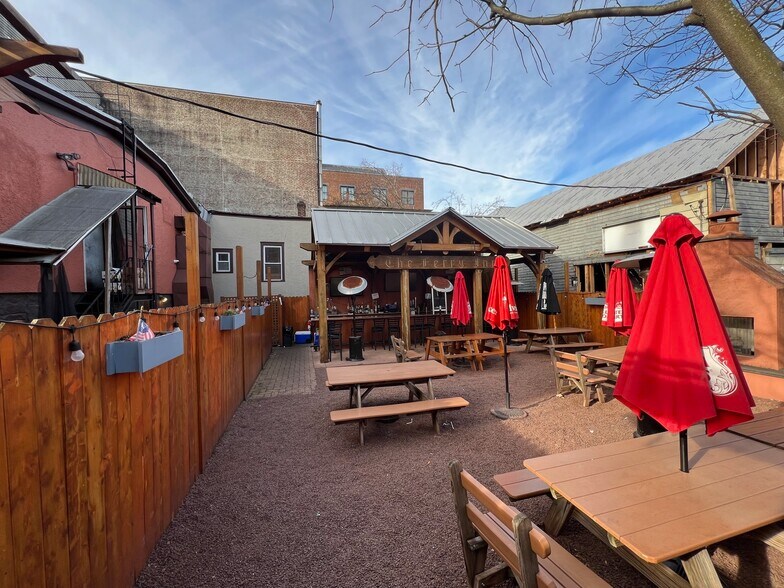 More Photos Of 83 Main St, Dobbs Ferry Flex For Sale