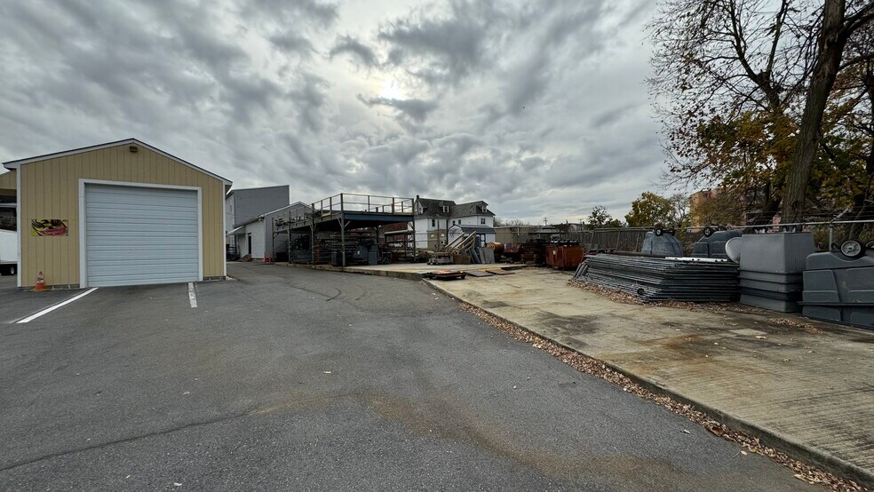More Photos Of 309 S Main St, Phillipsburg Office For Sale