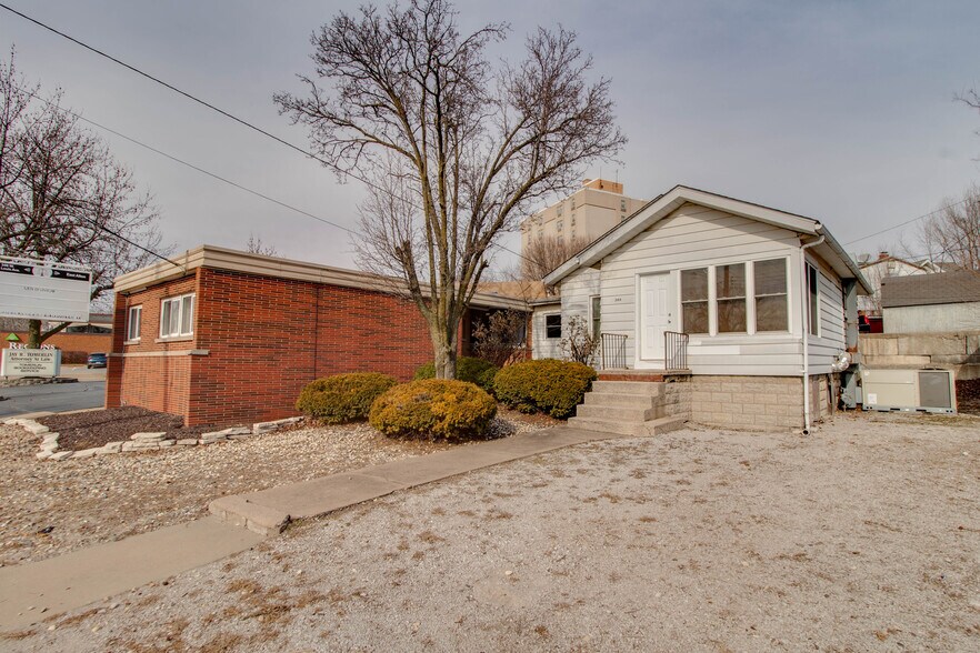 More Photos Of 344 St Louis ave, East Alton Office For Sale