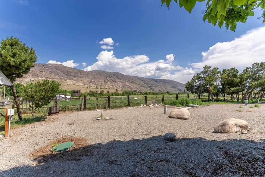 More Photos Of 208 Kendall St, Riverside Manufactured Housing Mobile Home Park For Sale