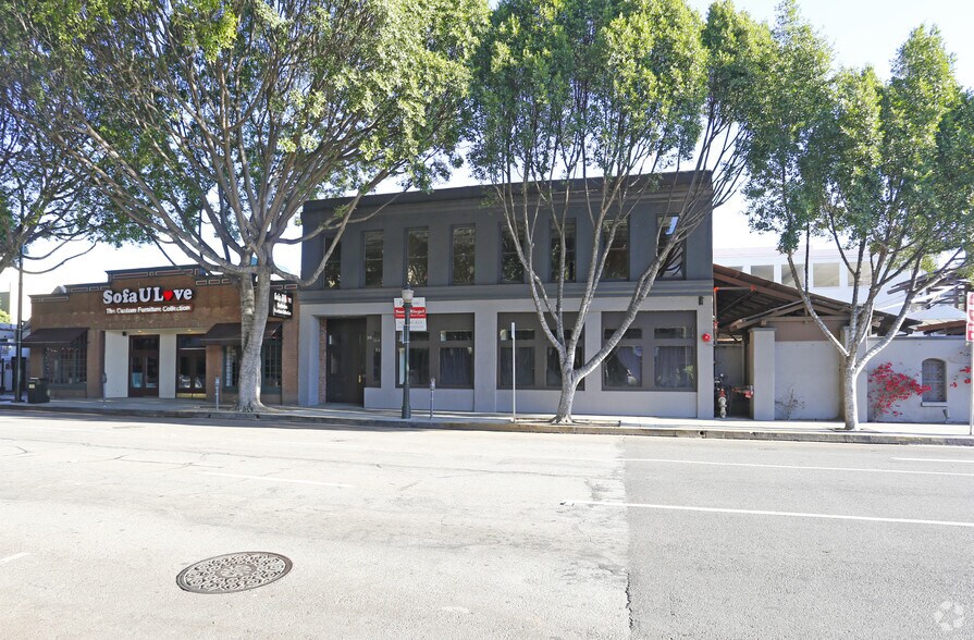 More Photos Of 101 W Green St, Pasadena Storefront Retail Office For Lease