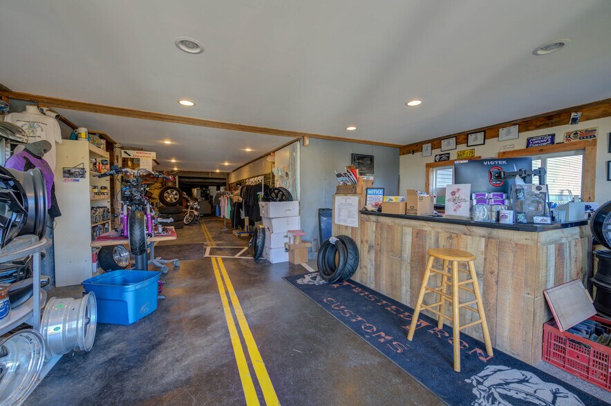 More Photos Of US Route 1 Atlantic Highway, Edgecomb Light Manufacturing For Sale