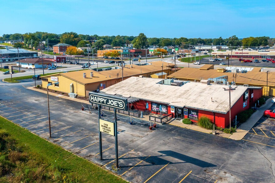 More Photos Of 305-315 W 10th Ave, Milan General Retail For Sale