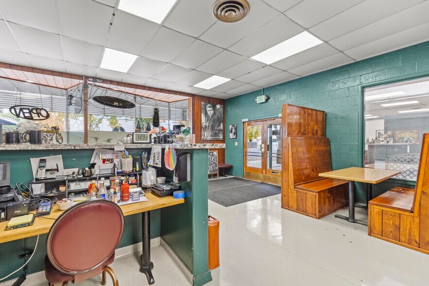 More Photos Of 348 Market St, Colusa Restaurant For Sale