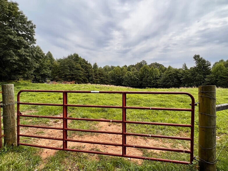 More Photos Of 11697 Spotswood Trl, Stanardsville Land For Sale