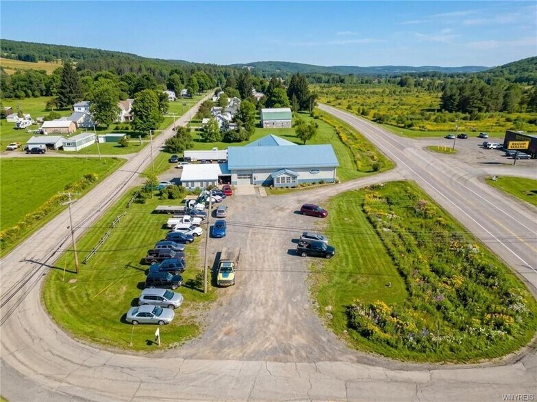 More Photos Of 5220 Maple Ln, Cuba Auto Repair For Sale