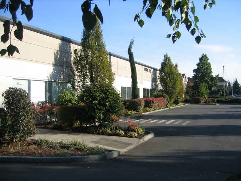 More Photos Of 22222 84th Ave S, Kent Warehouse For Lease
