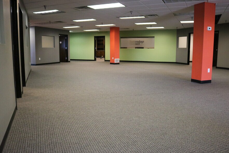 More Photos Of 3730 S Elizabeth St, Independence Medical For Lease