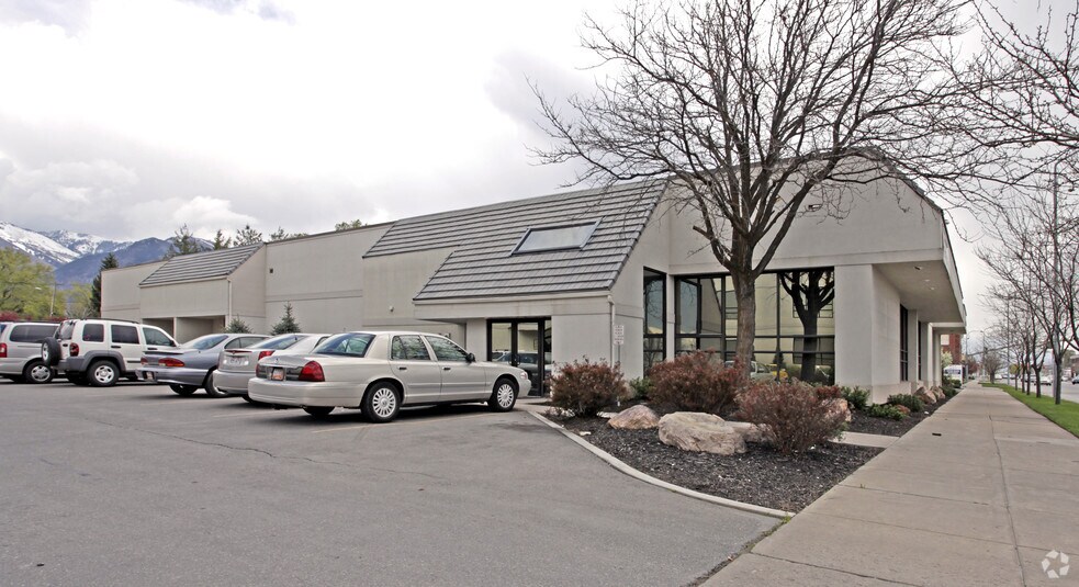 More Photos Of 550 N Main St, Logan Office For Lease