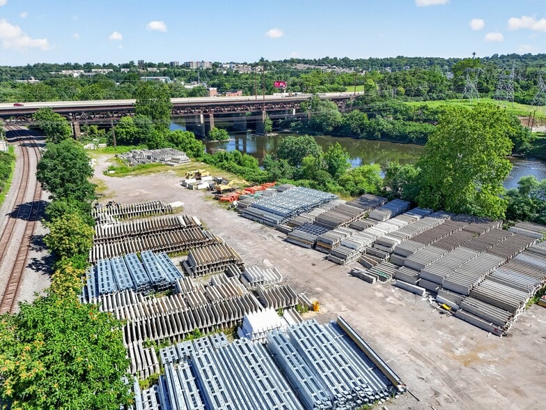 More Photos Of 358 River Rd, Bridgeport Land For Sale