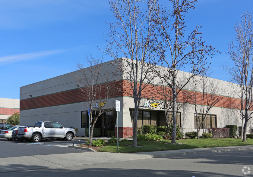 Primary Photo Of 3940 Valley Ave, Pleasanton Research And Development For Lease