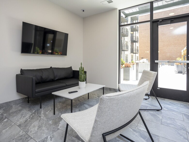 More Photos Of 140 E Monument Ave, Dayton Apartments For Lease