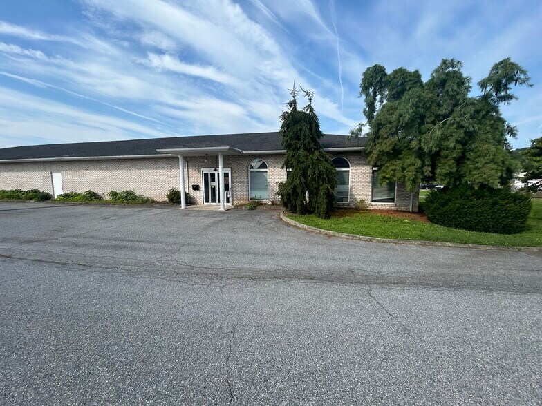 Primary Photo Of 3801 Perkiomen Ave, Reading General Retail For Sale