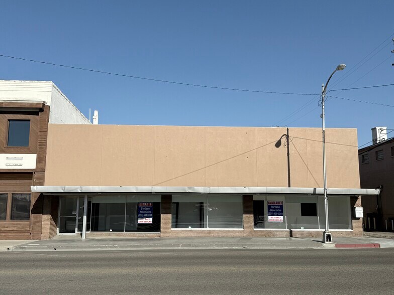 Primary Photo Of 2015 1st St, Selma Freestanding For Sale