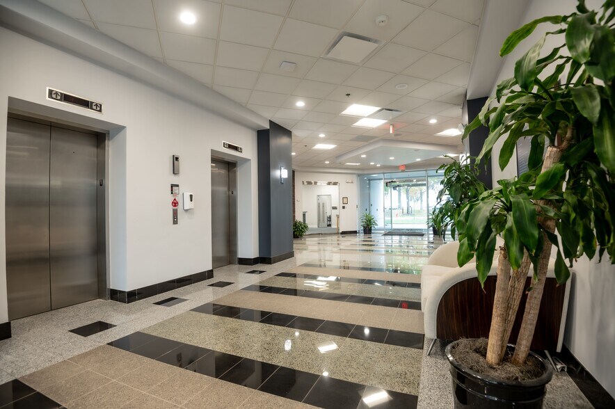 More Photos Of 4100 Lafayette Center Dr, Chantilly Industrial For Sale