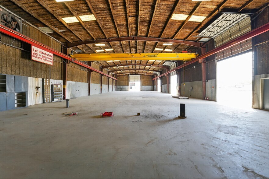 More Photos Of 2434 Etring Ave, Corpus Christi Warehouse For Sale