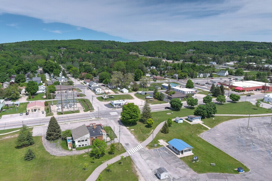 More Photos Of 903-905 Main St, Frankfort Land For Sale