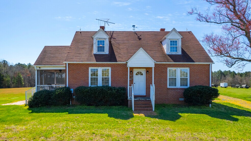 More Photos Of 3200 Bliss Trail, Stem Lodge Meeting Hall For Sale