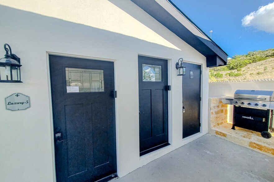 More Photos Of 2565 N State Highway 16, Fredericksburg Specialty For Sale