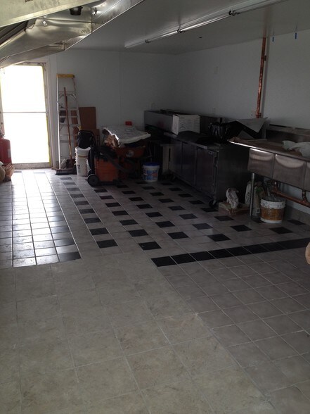 More Photos Of 275 Park Ave, Worcester Freestanding For Lease