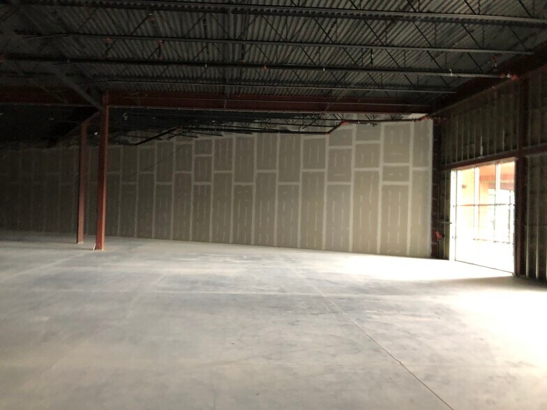 More Photos Of 11409 Ocean Gateway, Berlin Unknown For Lease