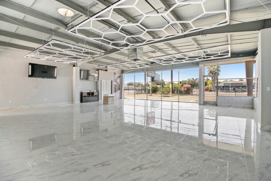 More Photos Of 4554 Auburn Blvd, Sacramento Auto Dealership For Sale