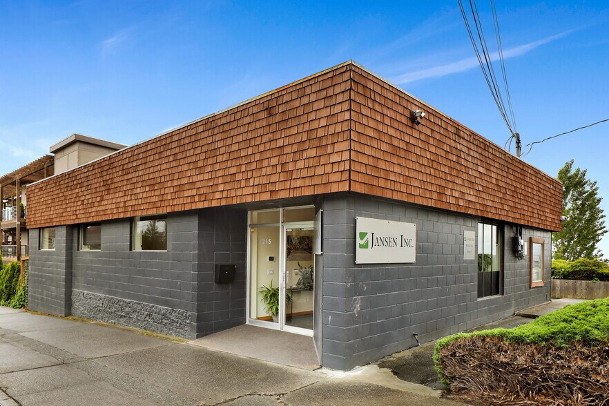 More Photos Of 1215 W Holly St, Bellingham Office For Sale