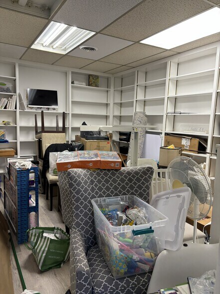 More Photos Of 39-51 Pine St, New Canaan Medical For Sale