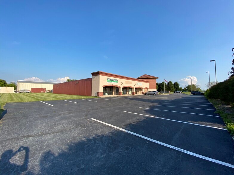 More Photos Of 2801 Bertholet Blvd, Valparaiso Office For Sale