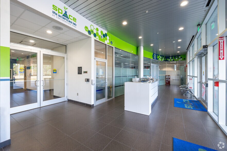 More Photos Of 505 Odyssey Way, Merritt Island Office For Lease