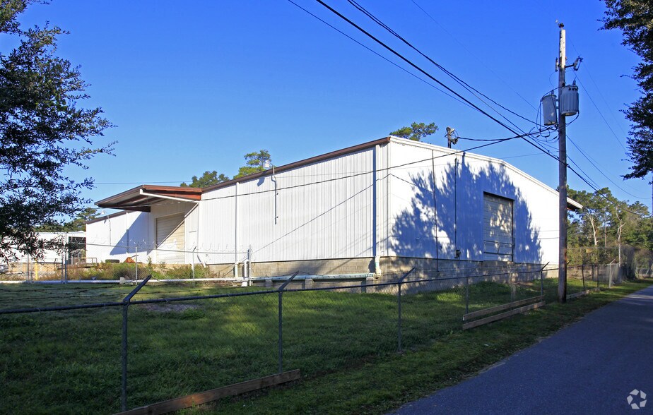 More Photos Of 25008 Blue Star Hwy, Quincy Unknown For Lease