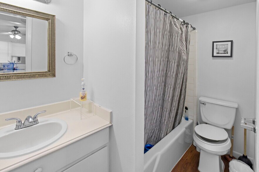 More Photos Of 2345 Nall St, Port Neches Apartments For Sale