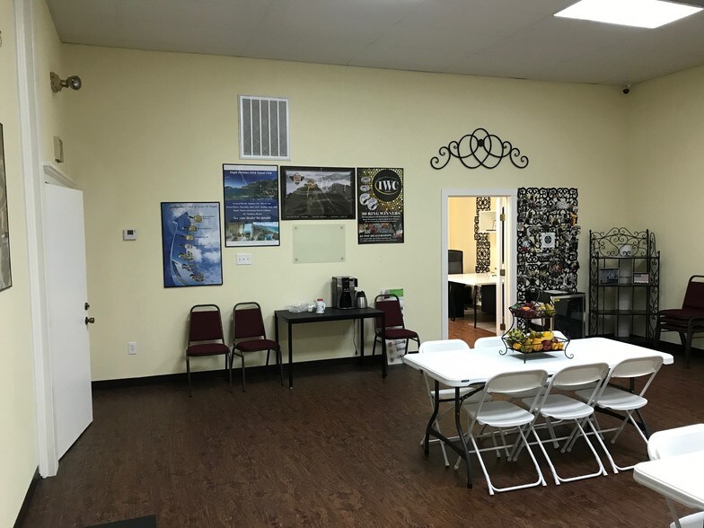 More Photos Of 24420 FM 1314 Rd, Porter Medical For Lease