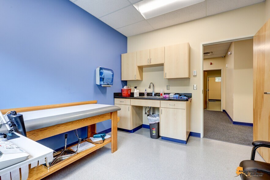 More Photos Of 4551 E Bogard Rd, Wasilla Medical For Sale