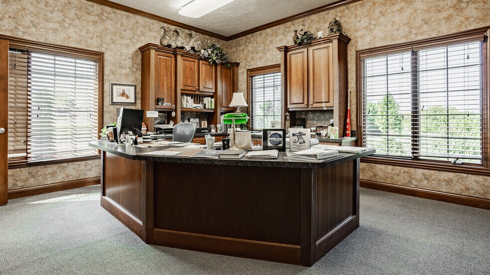 More Photos Of 698 Oldefield Commons Dr, Greenwood Medical For Sale