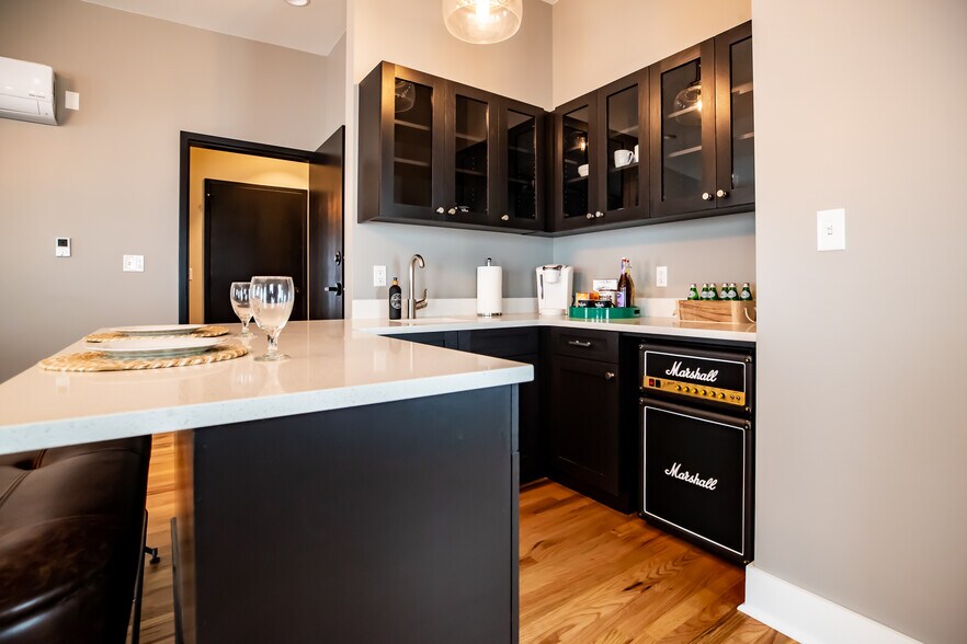 More Photos Of 315 S Trenton Ave, Tulsa Office For Lease