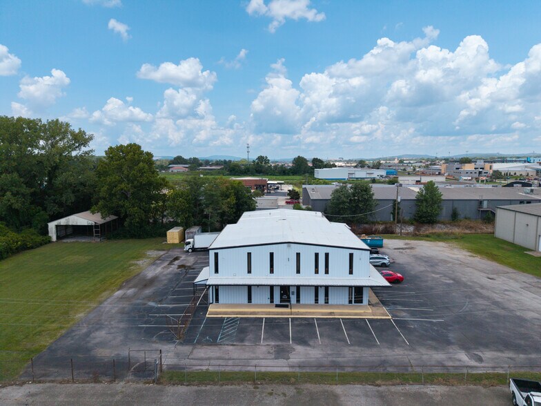 More Photos Of 3240 Leeman Ferry Rd SW, Huntsville Distribution For Sale